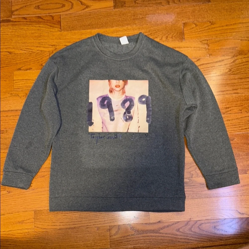 Taylor Swift Gray and Purple Jacket - Picture 1 of 4